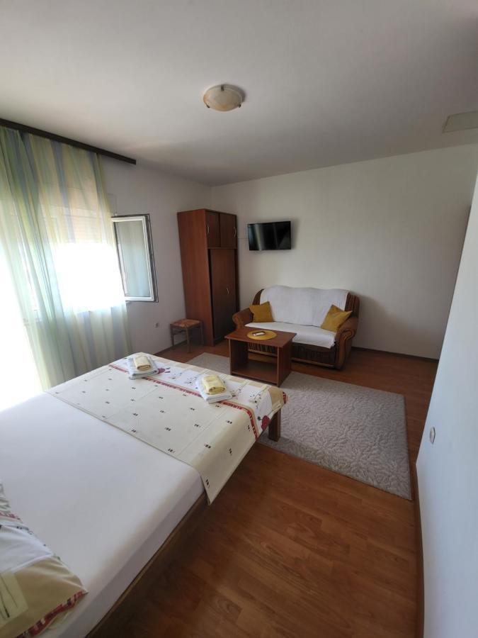 Apartmani Udovicic Trogir Eksteriør billede